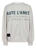 Lichtgrijze sweater met tekst