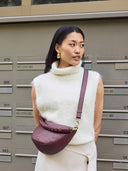 Dark cherry crossbody tas leo