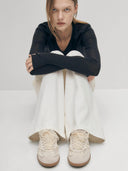 Beige sneakers met kanten details crochet cream