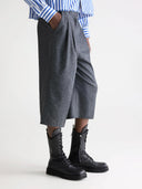 Donkergrijze bermuda short dom
