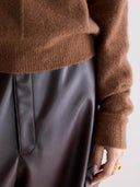 Bruine trui met naad detail derny