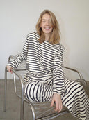 Witte longsleeve met zwarte strepen nete