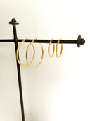 Vergulde bewerkte oorringen (2.5cm)