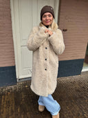 Halflange mantel jas van teddy stof