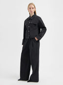 Donkergrijs jasje dana