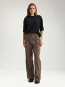 Bruine pantalon met bandplooien nulippa