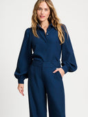 Donker blauwe blouse met structuur bubble