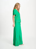 Groene blouse broderie anglaise