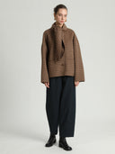 Geruite jas met sjaal jaqcues
