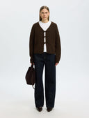 Donkerbruin vest met knopen lulu duffle