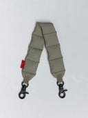 Puffer wrist strap moss tech sateen