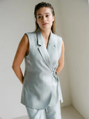 Lichtblauw gilet hopeaa