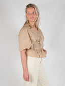Beige top pien