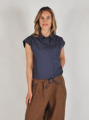 Donkerblauwe mouwloze blouse flora