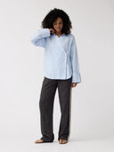 Lichtblauwe blouse maud