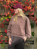 Bruine sweater met logo jitbay