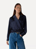 Donkerblauwe satijnen blouse danai