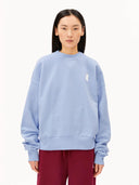 Lichtblauwe sweater iconic a alizaa