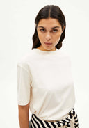 Loose fit t-shirt tarjaa