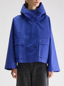 Blauwe korte trenchcoat jenna