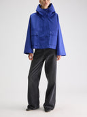 Blauwe korte trenchcoat jenna