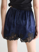 Donkerblauwe short met kant kasia