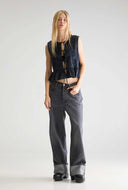 Zwarte geborduurde top dotty