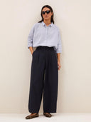 Donkerblauwe pantalon met strepen frida