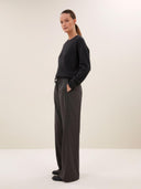 Donkergrijze pantalon pelle herringbone