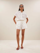 Witte broderie short isa flower