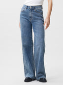 Loose fit jeans tinted blue