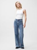 Loose fit jeans tinted blue