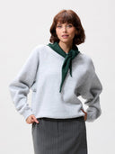 Lichtgrijze raglan sweater