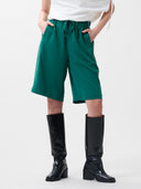 Groene sportieve bermuda