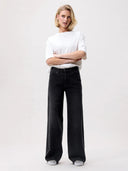 Loose fit jeans washed black