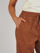 Bruine broek elaracc