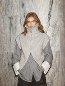 Lichtgrijs gebreid gilet rowcc