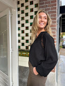 Zwarte blouse shinacc lace V-shirt