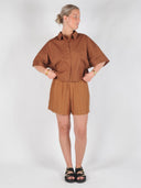 Bruine short reggiecc