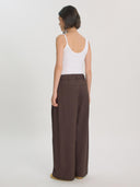 Donkerbruine pantalon met riem duana
