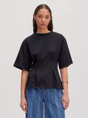 Zwart getailleerd t-shirt marah