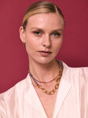Fijne korte ketting met mini edelsteentjes aubergine