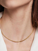 Fijne gouden bewerkte korte ketting