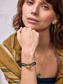 Gouden ketting met groene gemstone hanger