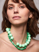 Gouden platte gehamerde oorringen large (6.2cm)