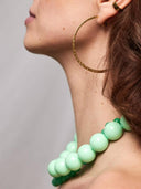 Gouden platte gehamerde oorringen large (6.2cm)