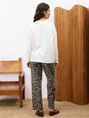 Creme longsleve monstera