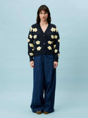 Donkerblauw gebreid vest bergenia