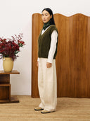 Donkergroen gilet kukicha