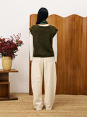 Donkergroen gilet kukicha